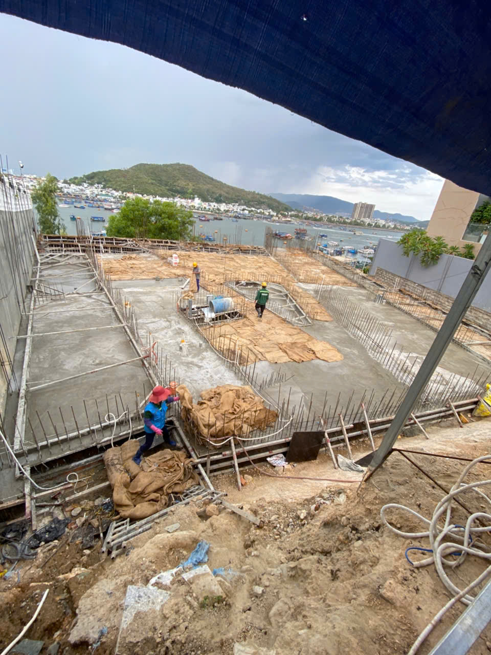 Biệt thự Nha Trang Seapark - phun A2000 sau 5 giờ đổ bê tông - ảnh 3
